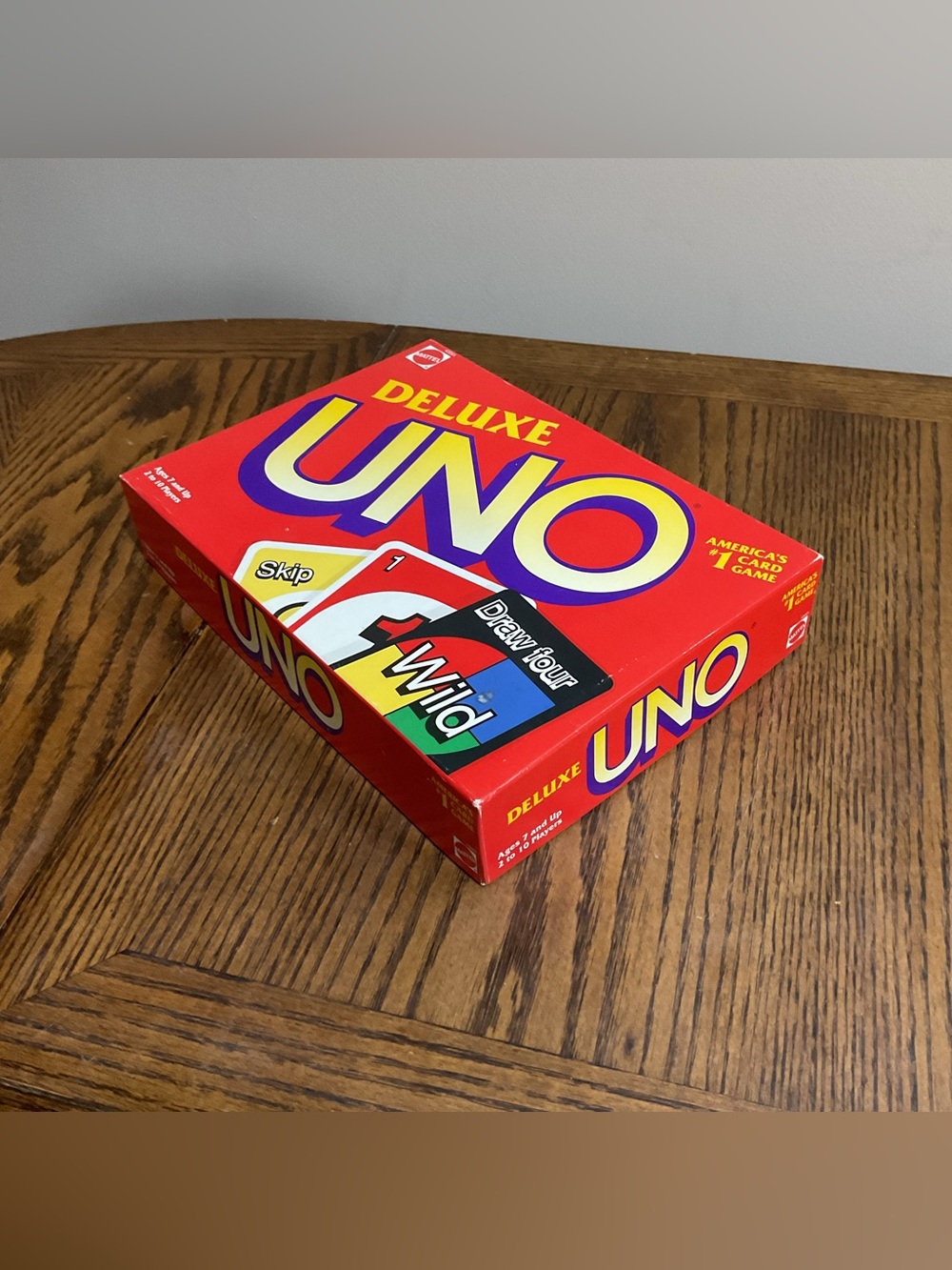 Mattel UNO Deluxe Card Game